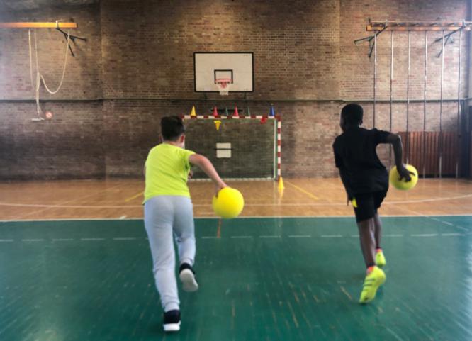 handball2.jpg